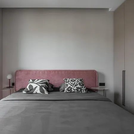 Daire Cohost I 2bd Apt W-balcony In A Central Location Vilnius